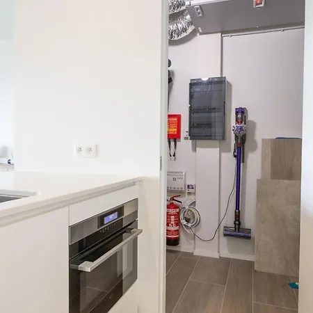 Lecomte - Waves At Sea 56 Apartment *